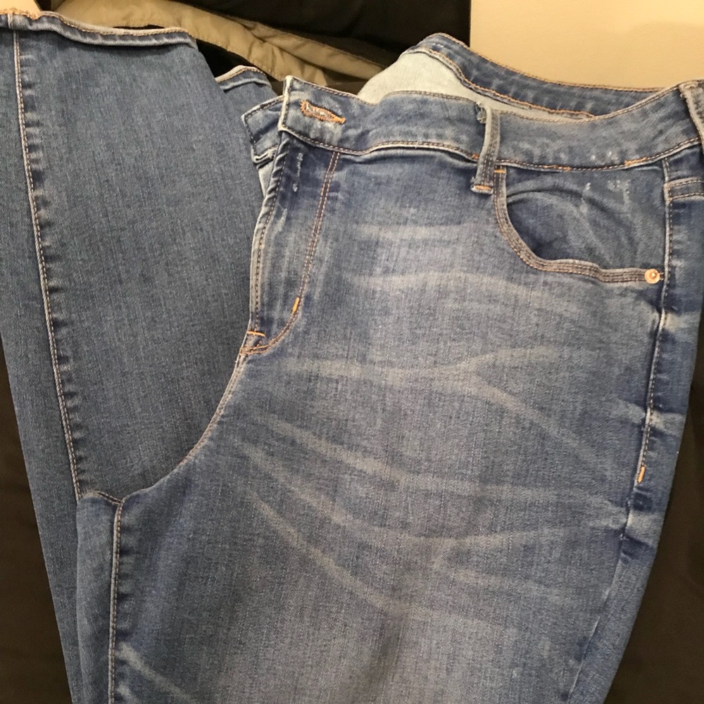 Old navy light wash jeans